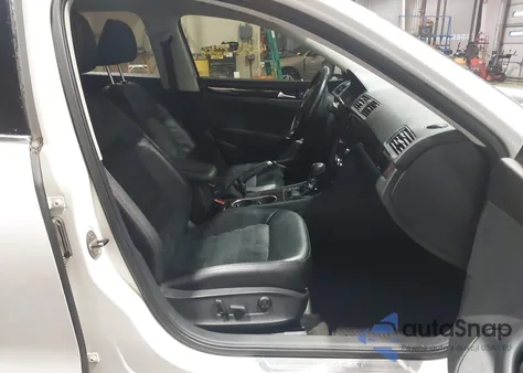 2014 Volkswagen Passat 2.0L Tdi Sel Premium from USA, damaged, VIN 1VWCN7A39EC068560